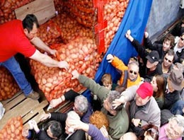 Yunanistan'da 'patates hareketi' başladı Yunanistan'da 'patates hareketi' başladı